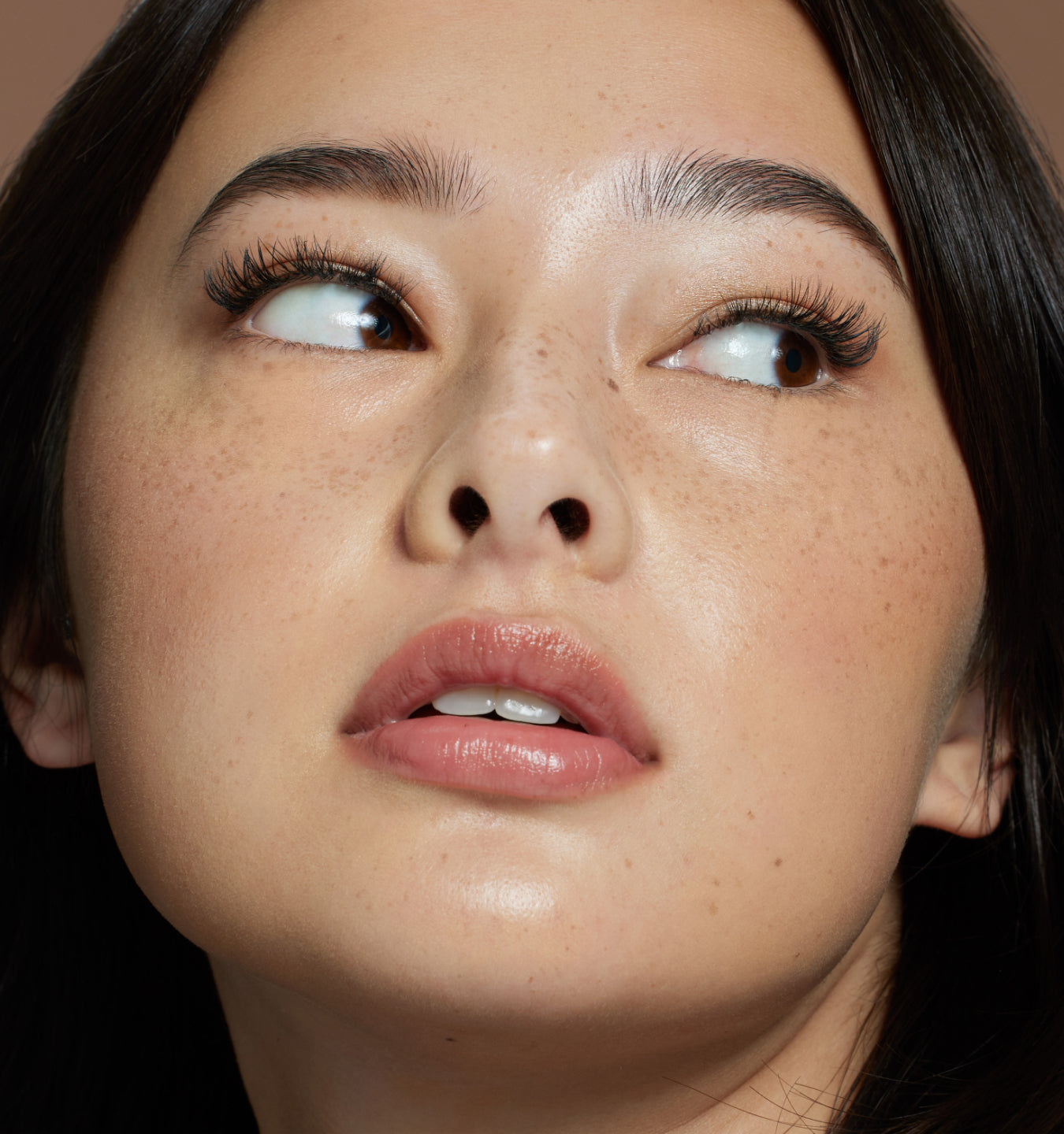 Come Closer Serum Foundation