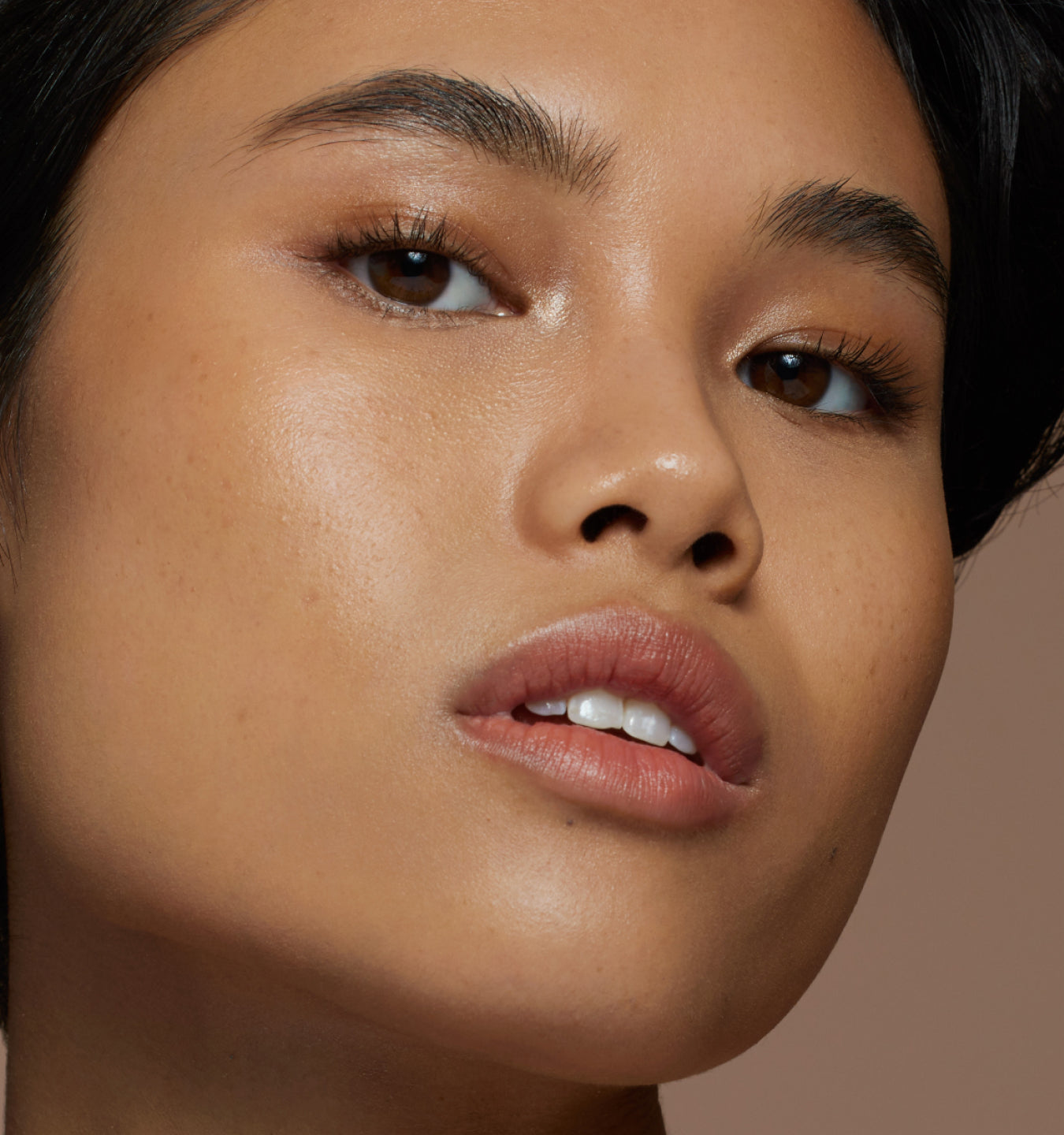 Come Closer Serum Foundation